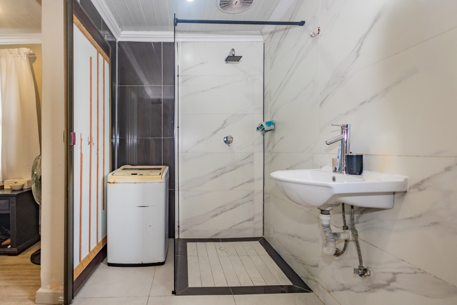 3 Bedroom Property for Sale in Glenwood Western Cape